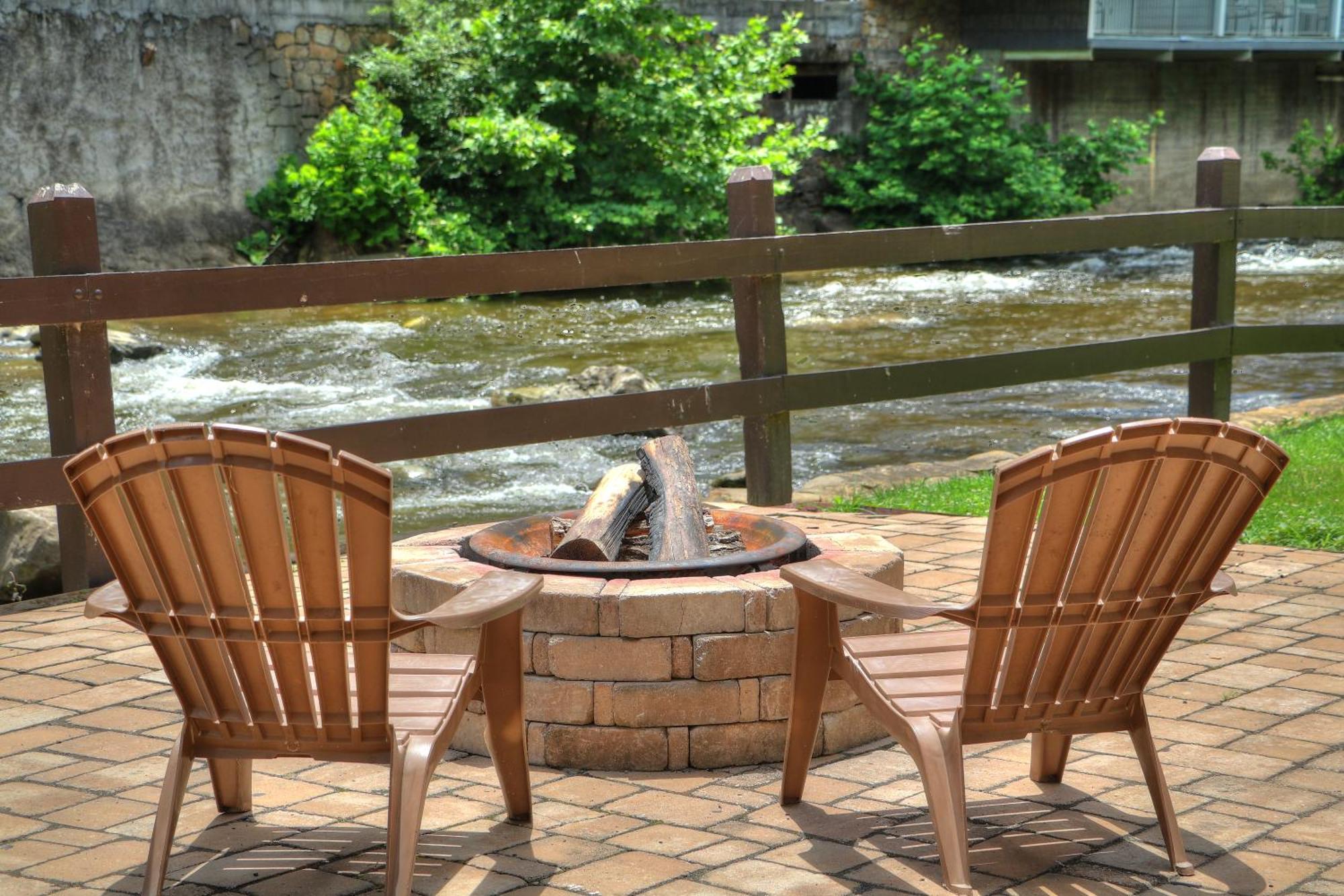 Gatlinburg River Inn Exterior foto
